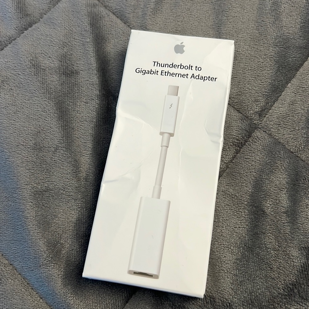 Apple thunderbolt to gigabit Ethernet adapter